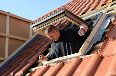 Pose de fenêtres de toit Velux à Aujan-Mournède